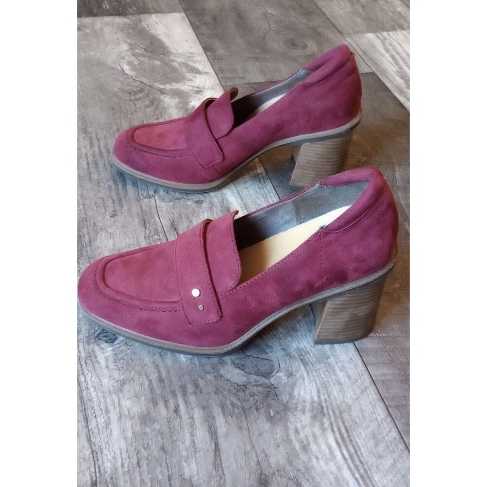 Dr. Scholl's Women's 9M Rumors Burgandy Faux Suede Chunky Heels